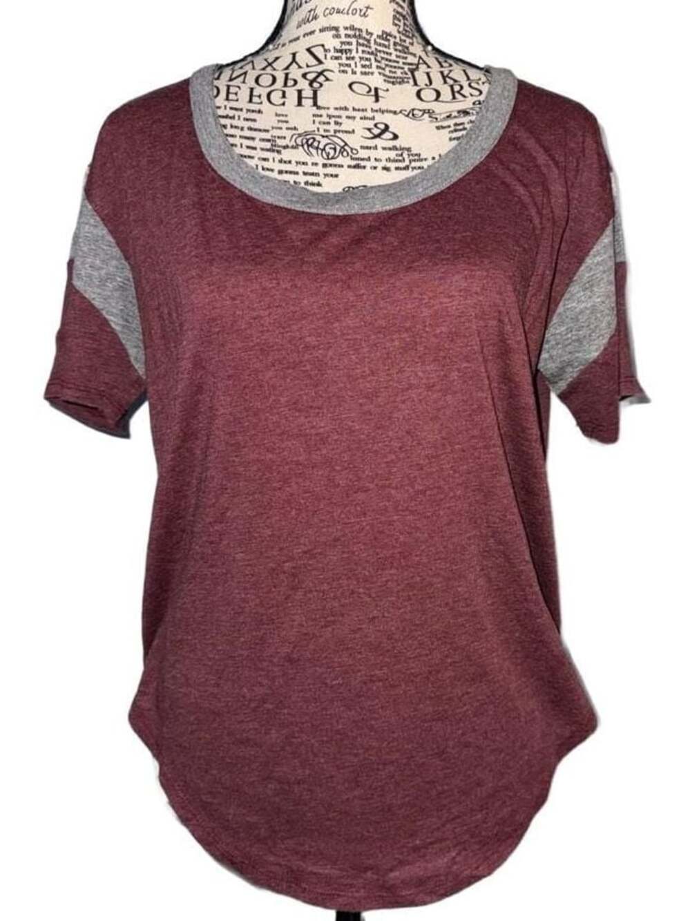Chaser Womenβs Small Dark Ruby Gray Colorblock Tee Short Sleeve NWT